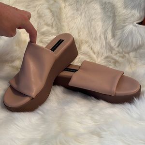 Steve Madden platform sandals